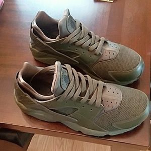 Mens Nike Huaraches